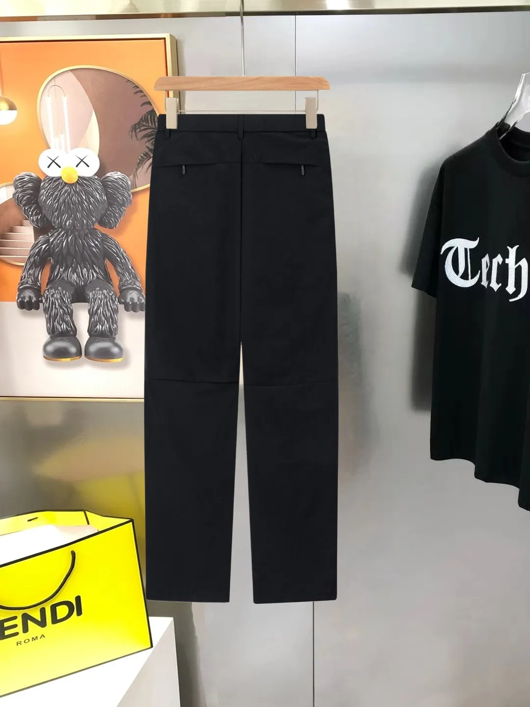 Same Style🌟 ，Classiclogo ， ！ ， ！ ， ! ! Quality ！ ！ / Retro ！ ！ ， ！ Versatile ： Black Sizes : M-3XL